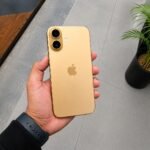 iPhone_16_In_Hand_